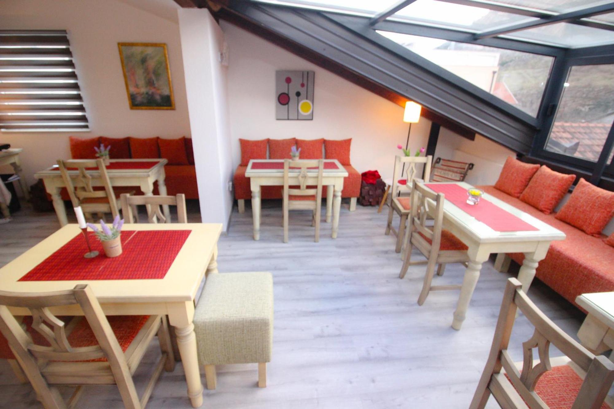 Villa Deny Mostar - With Free Parking Exteriör bild