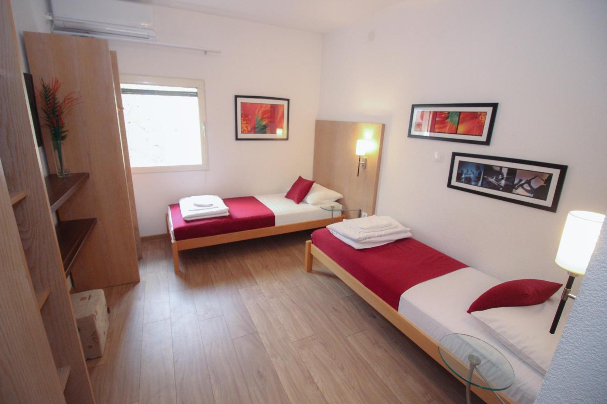 Villa Deny Mostar - With Free Parking Exteriör bild