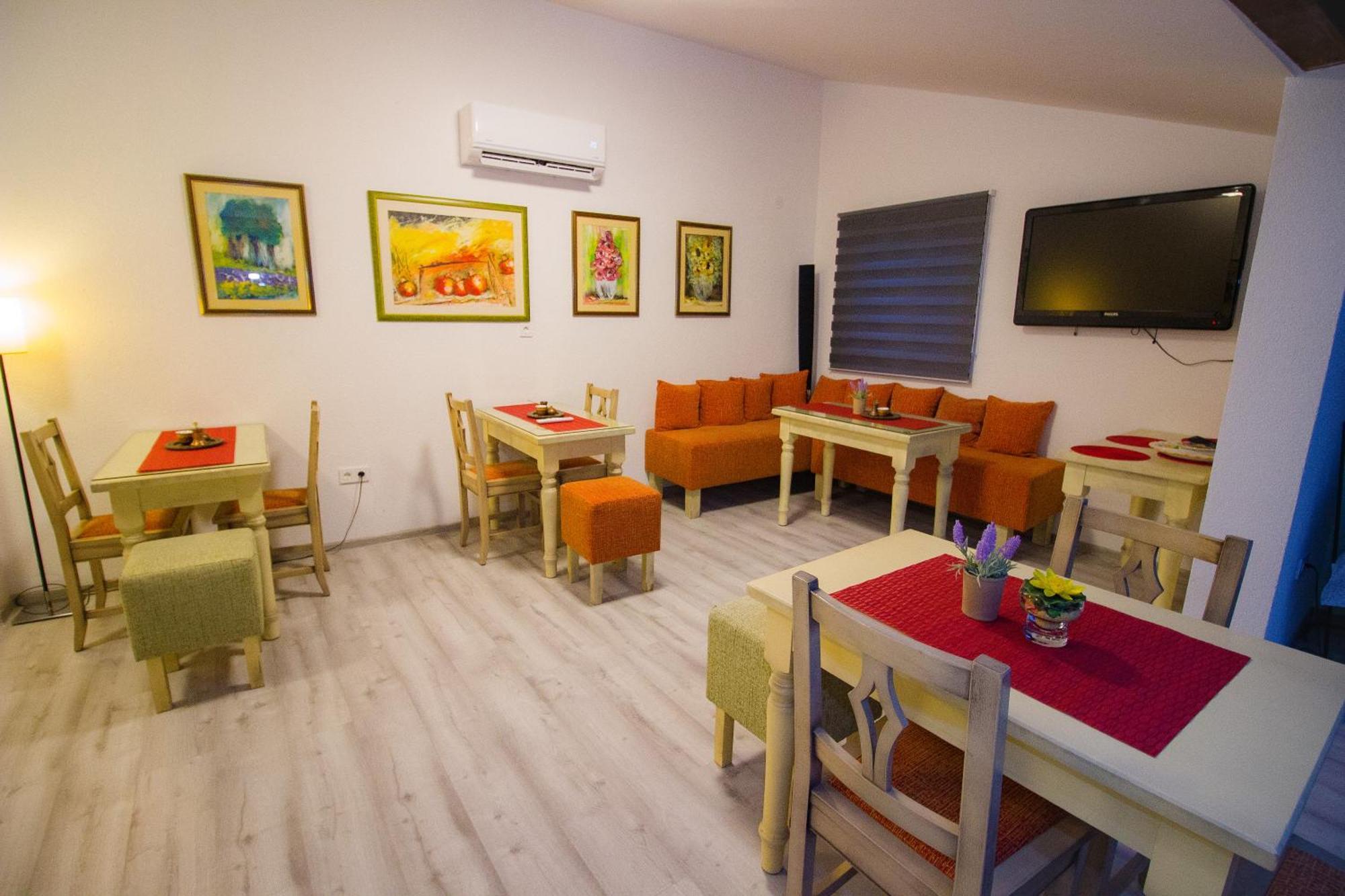 Villa Deny Mostar - With Free Parking Exteriör bild
