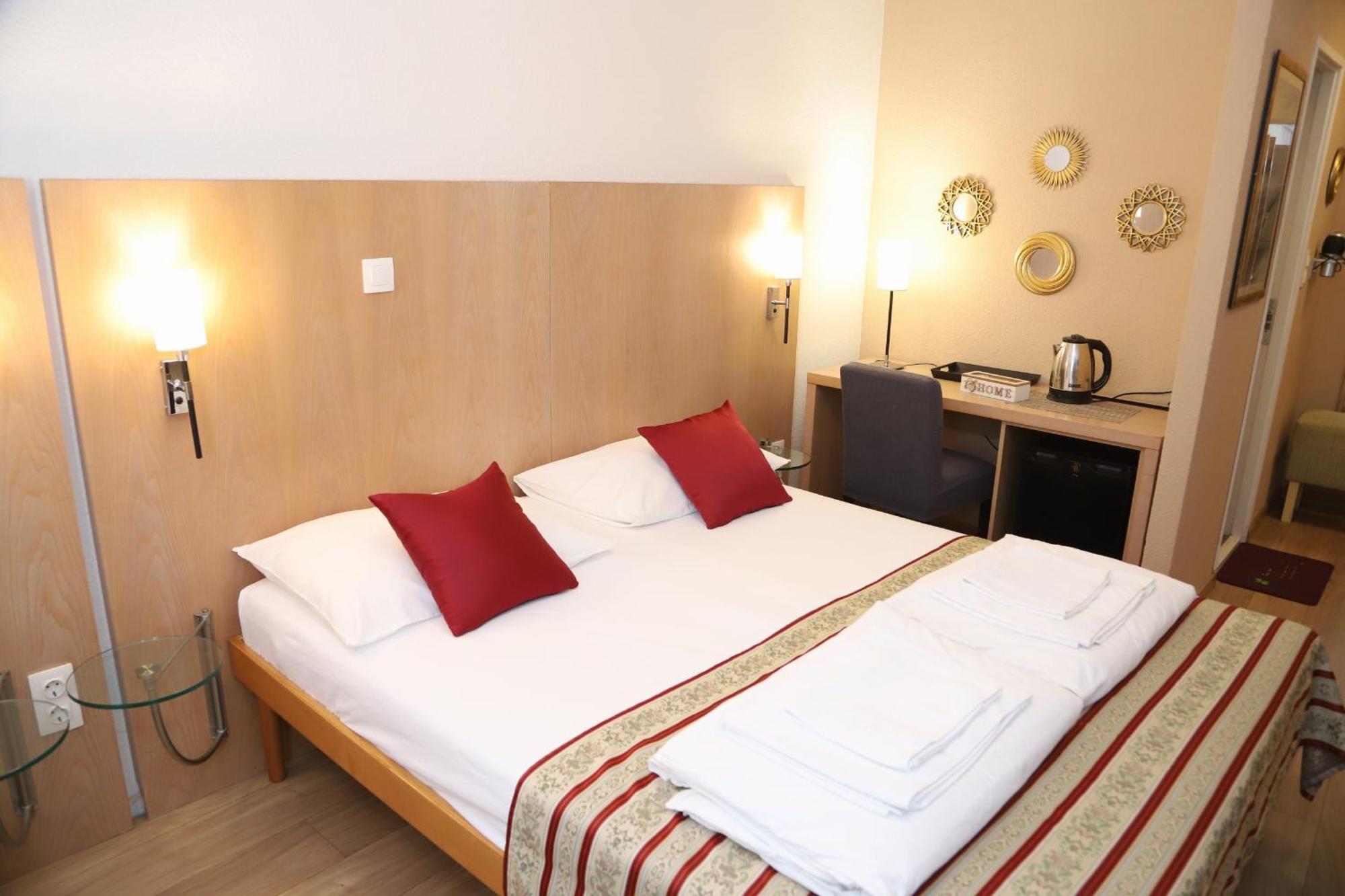 Villa Deny Mostar - With Free Parking Rum bild