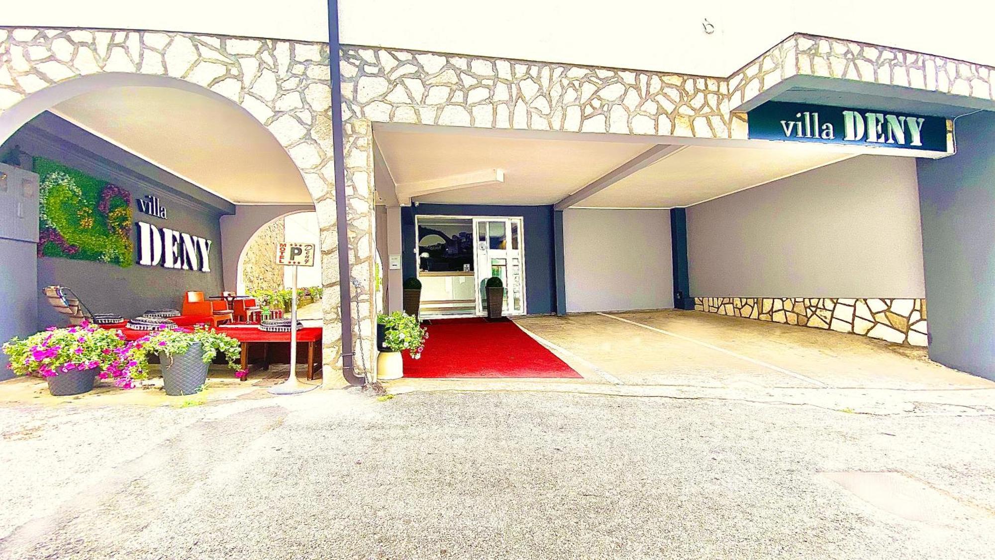 Villa Deny Mostar - With Free Parking Exteriör bild